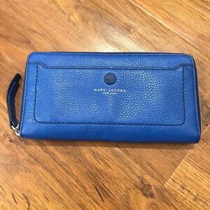 Marc Jacobs zip around Leather wallet